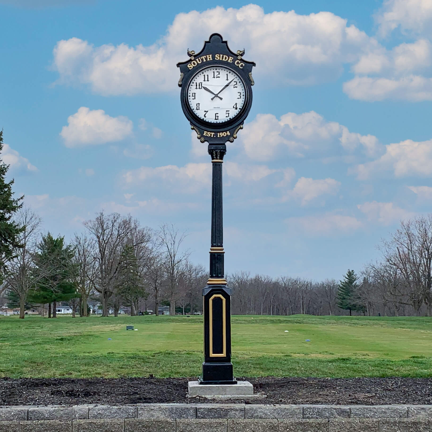 E Howard Plus Post Clock by Lumichron Clock Company